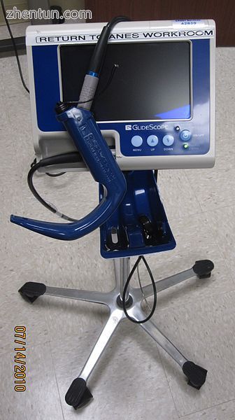 Glidescope video laryngoscope, incorporating a CMOS active pixel sensor (CMOS AP.jpg