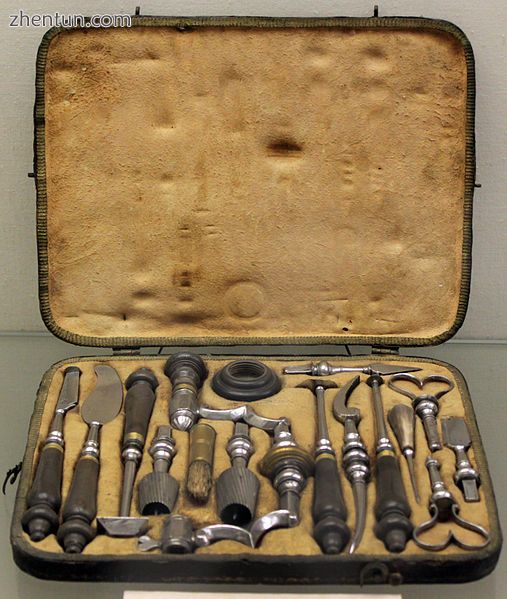 Trepanation instruments, 18th century; Germanic National Museum in Nuremberg.JPG