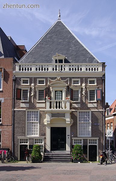The military hospital was located in Hoofdwacht, Haarlem across from the church.jpg